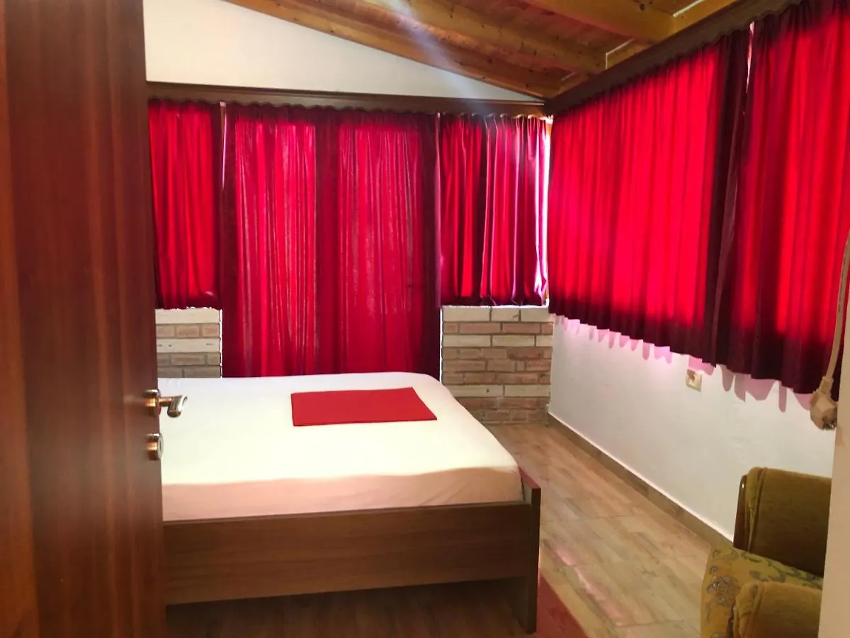 Vila Laura Pasha Villa Ksamil 0*,